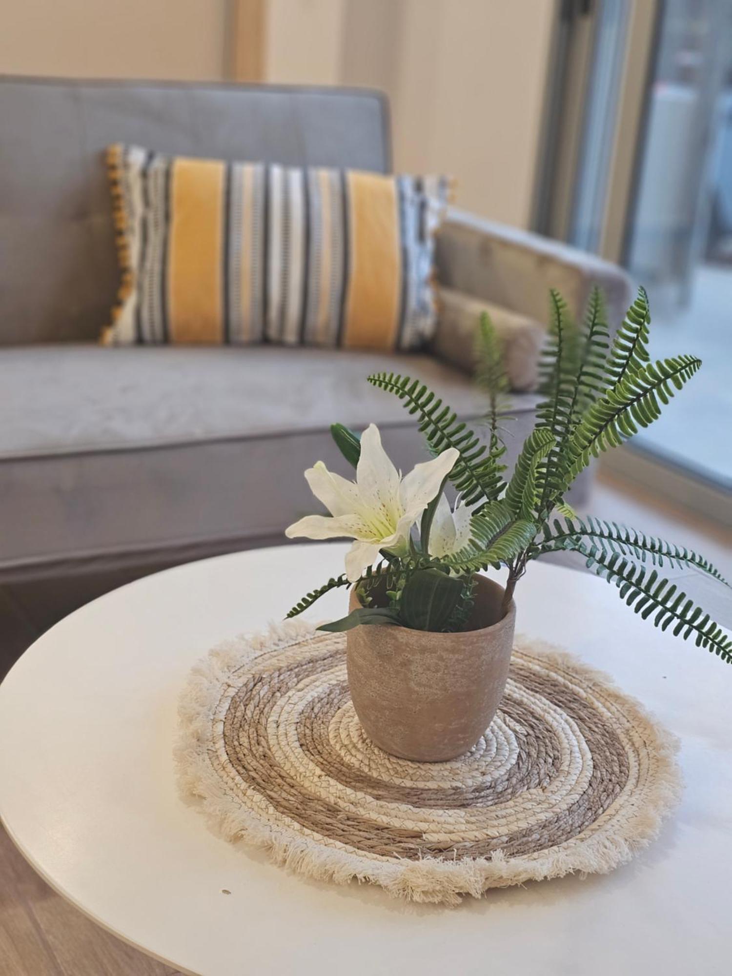 Cute Corner Apartment Khalkoutsion Bagian luar foto